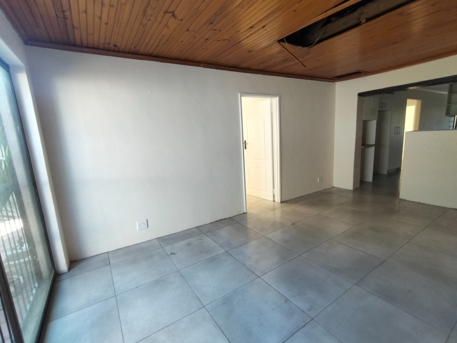 To Let 3 Bedroom Property for Rent in Drostdy Park Western Cape